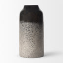 Mercana Emu 5.2" x 5.2" x 10.1" Glass Vase