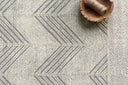 Grey / Ivory