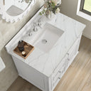 Bright White / Ethereal Noctis - 3 Faucet Holes