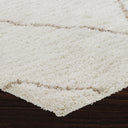 Renwil Allen 5'3 x 7'3 Machine Tufted Indoor Rug - Off-White