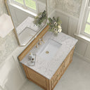 Light Natural Oak / Eternal Jasmine Pearl - 3 Faucet Holes